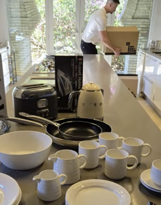 Delivery of Kitchen Pack in Marbella before installation